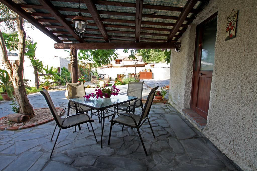 Casa Vacanze Borgo Borghese SantʼAlessio Siculo 客房 照片
