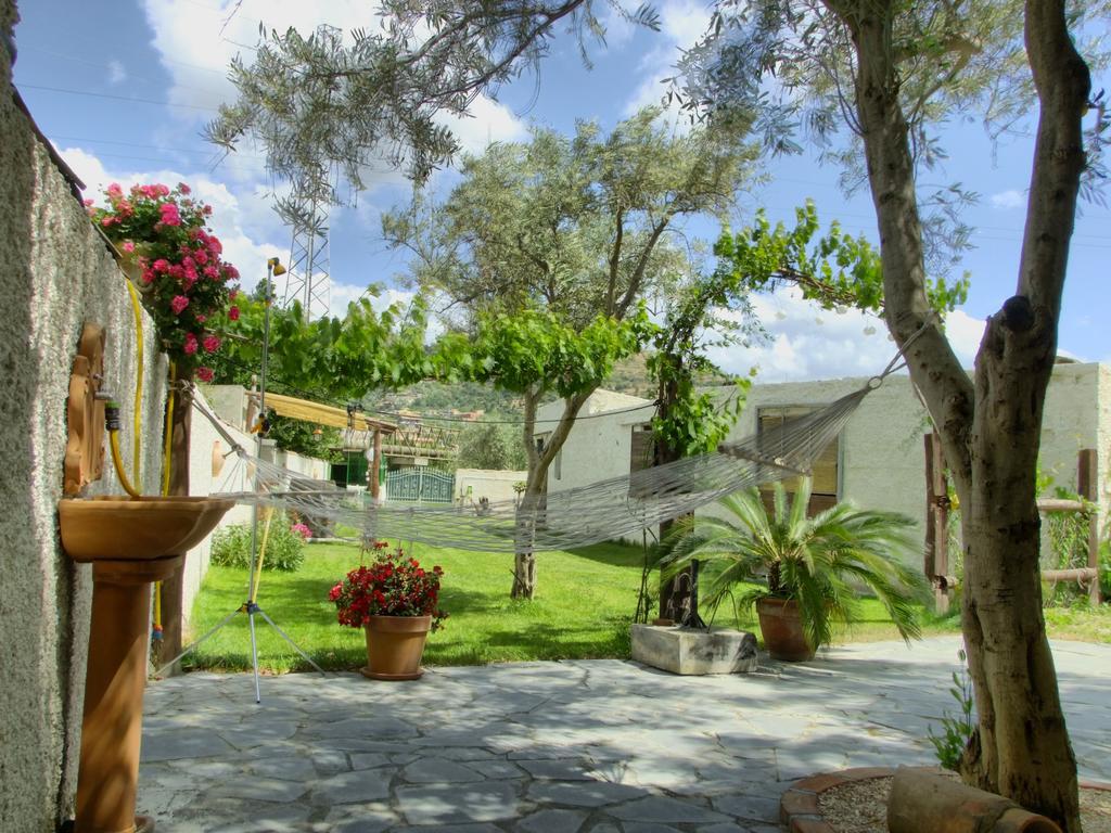 Casa Vacanze Borgo Borghese SantʼAlessio Siculo 外观 照片