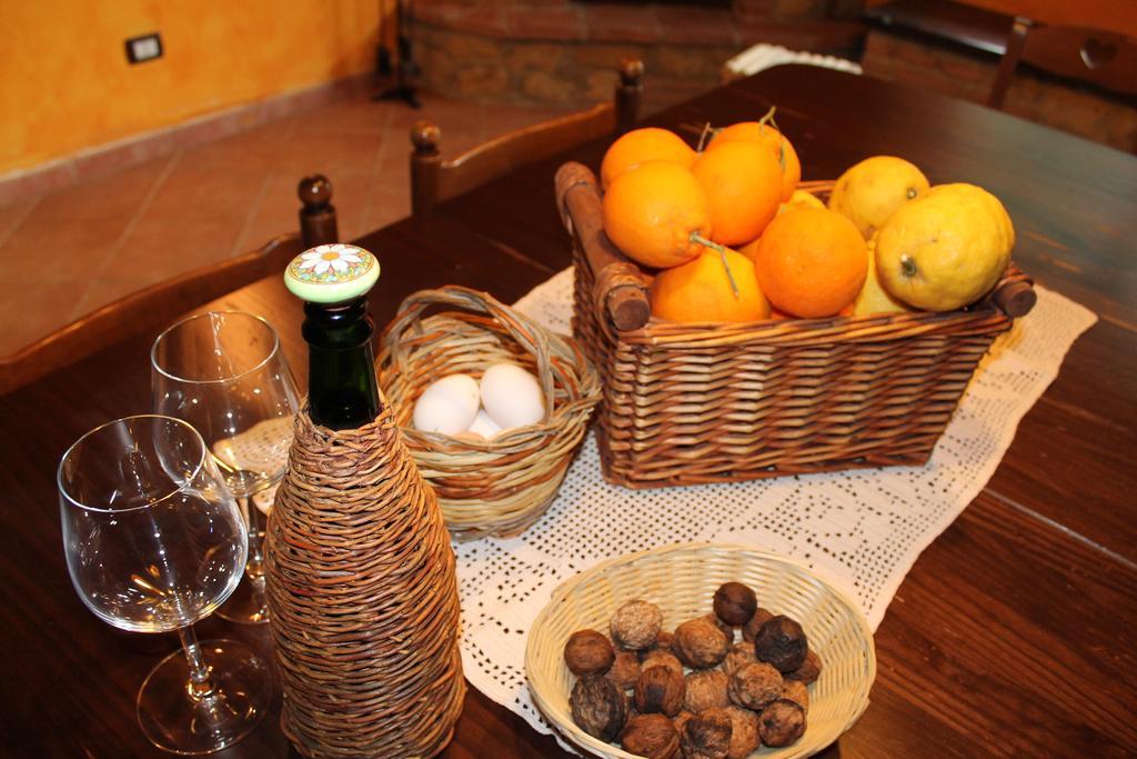 Casa Vacanze Borgo Borghese SantʼAlessio Siculo 外观 照片