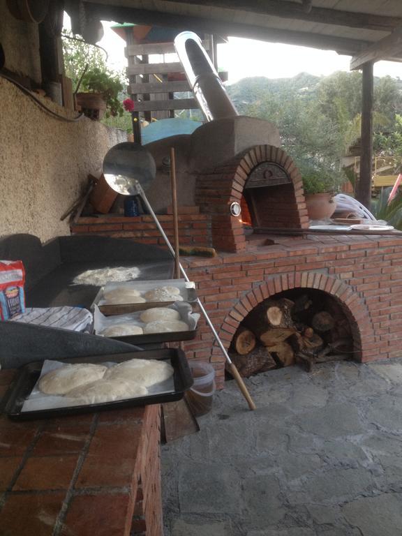 Casa Vacanze Borgo Borghese SantʼAlessio Siculo 外观 照片